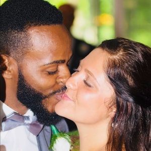 Meet your Posher, Caitlin